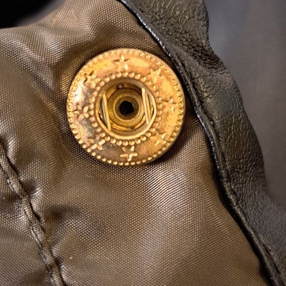 Kenneth Cole Faux Leather Quilted Shacket with an Adjustable Hood - Sz M - Picture 13 of 15